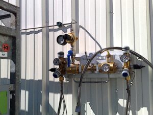 Exemple d'installation de raccordements gaz en extérieur réalisé par Mitéa